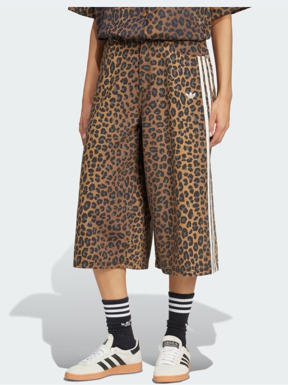 Adidas orijinal animal print denim bermuda shorts - Picture 5 of 8